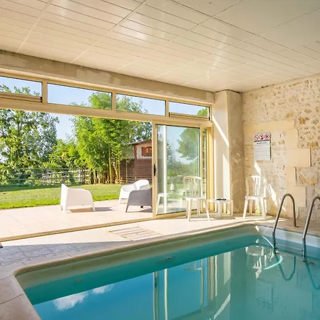 別荘 Aix Piscine Interieure La-Gripperie-Saint-Symphorien