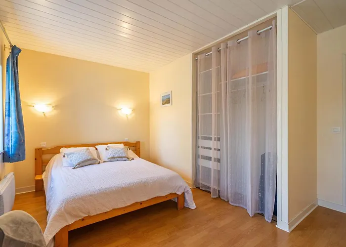 Aix Piscine Intérieure La-Gripperie-Saint-Symphorien