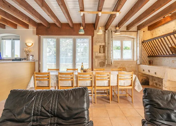 Aix Piscine Intérieure Сasa de vacaciones